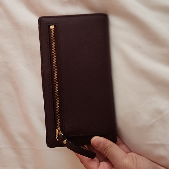 Kate Spade Slim Wallet - Picture 3 of 4